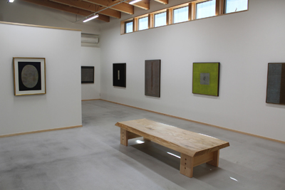 山内龍雄芸術館展示室