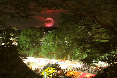 白旗神社と鎌倉の花火