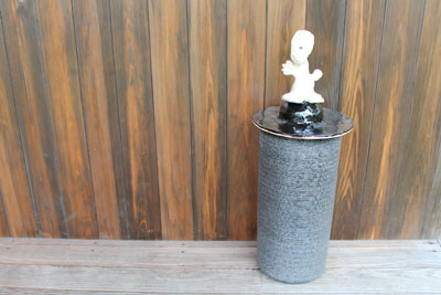 芸術館の傘立て