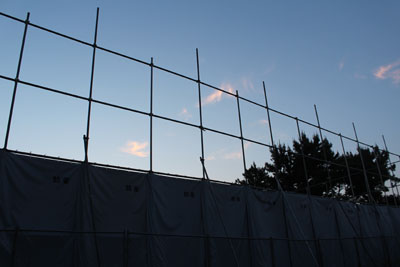 芸術館の隣の倉庫