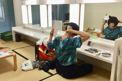 フジテレビの楽屋にいる若木くるみ