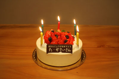 誕生日ケーキ