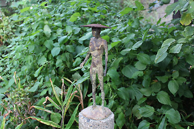 越川律さんの彫刻