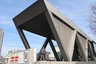 東京都現代美術館