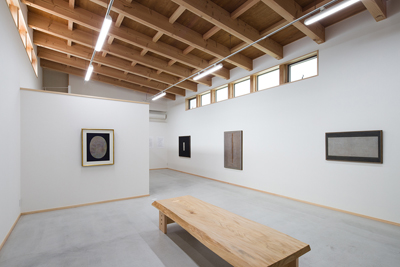山内龍雄芸術館展示室